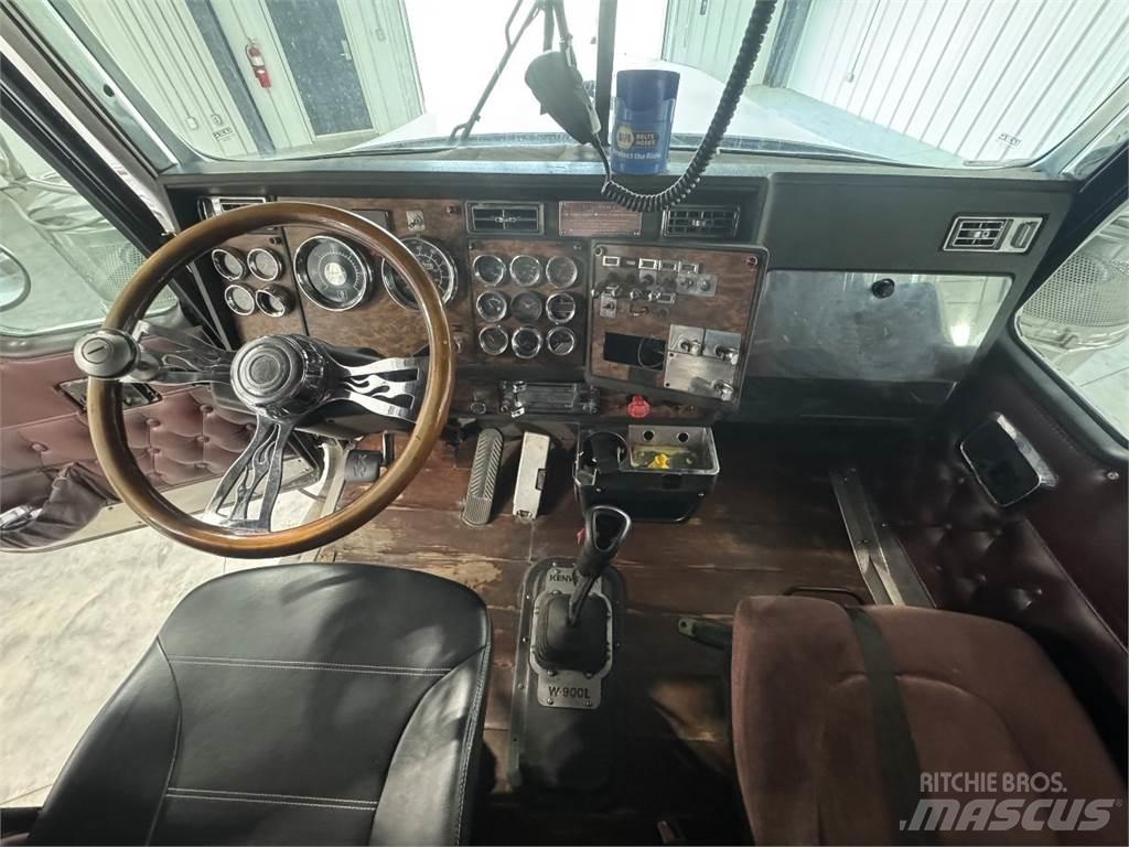 Kenworth W900 曳引機組件