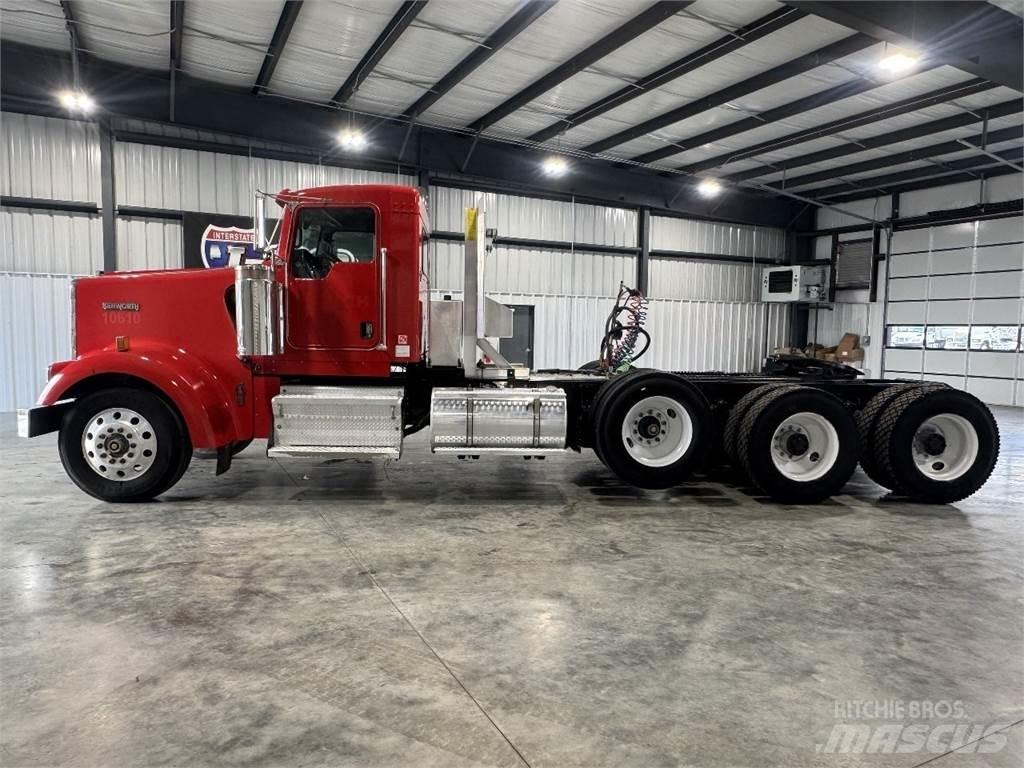 Kenworth W900L 曳引機組件