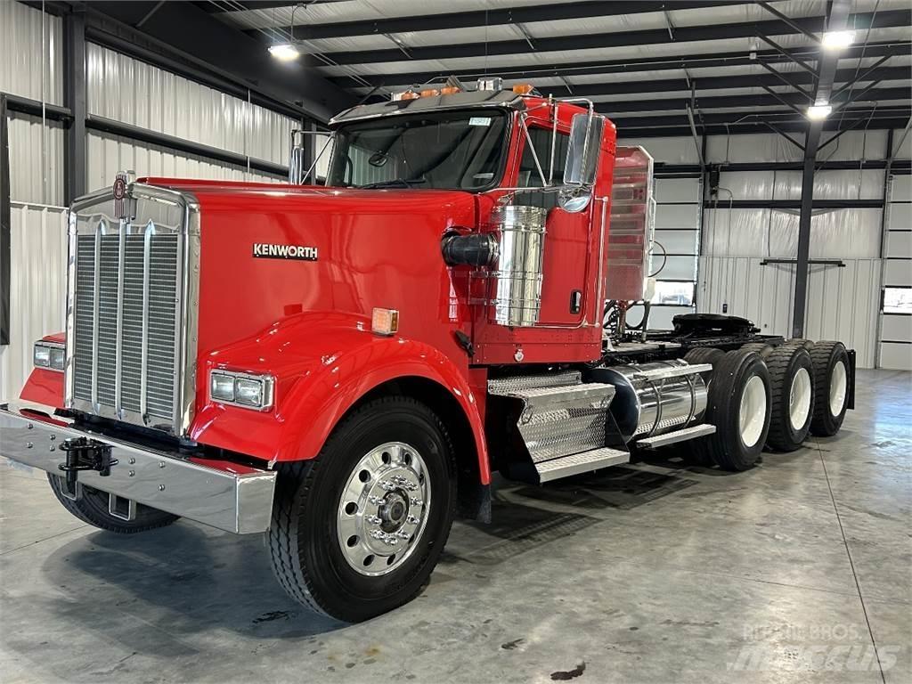 Kenworth W900L 曳引機組件