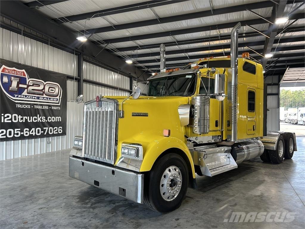 Kenworth W900L 曳引機組件