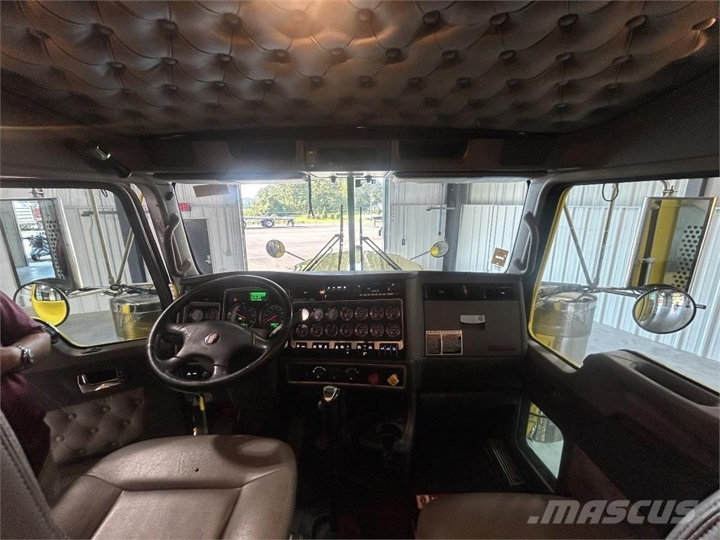 Kenworth W900L 曳引機組件