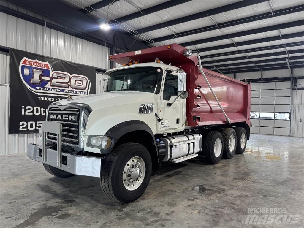 Mack GU713 傾卸式卡車