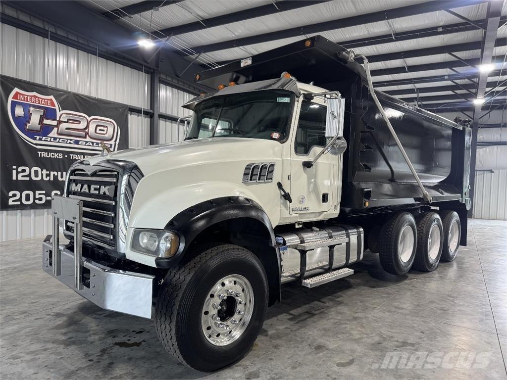 Mack GU713 傾卸式卡車