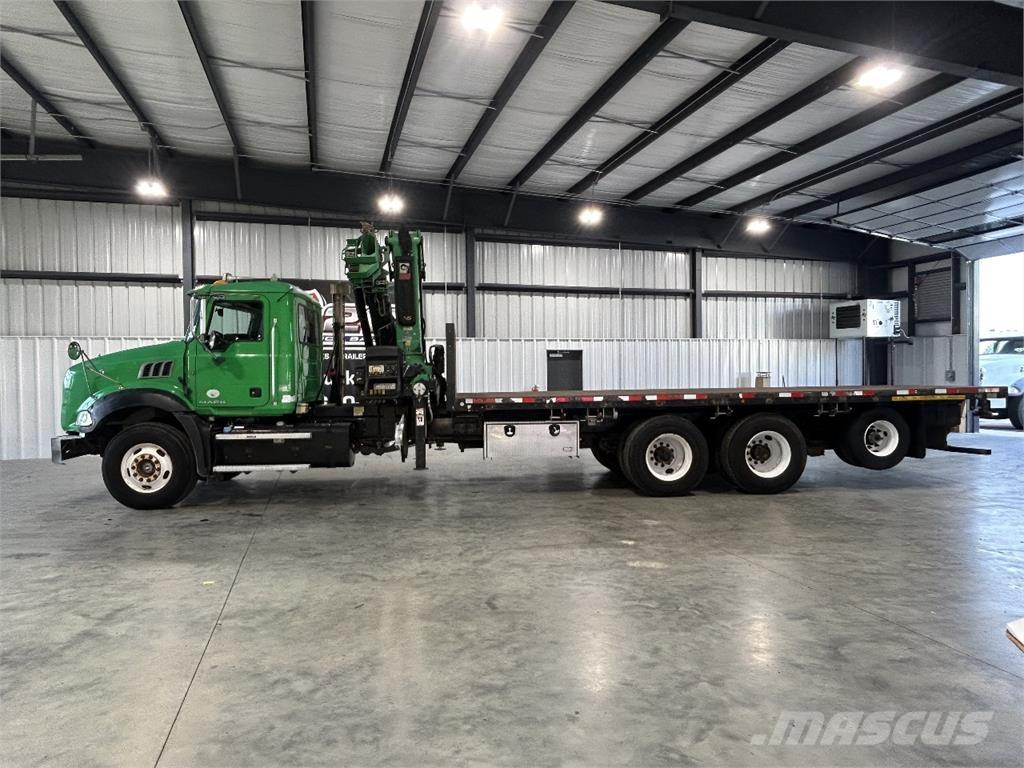 Mack GU813 其他貨車