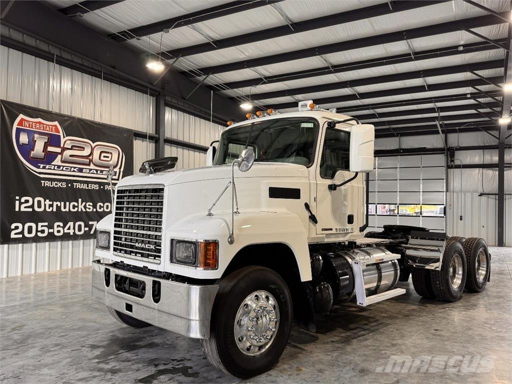 Mack Pinnacle Tractor Units