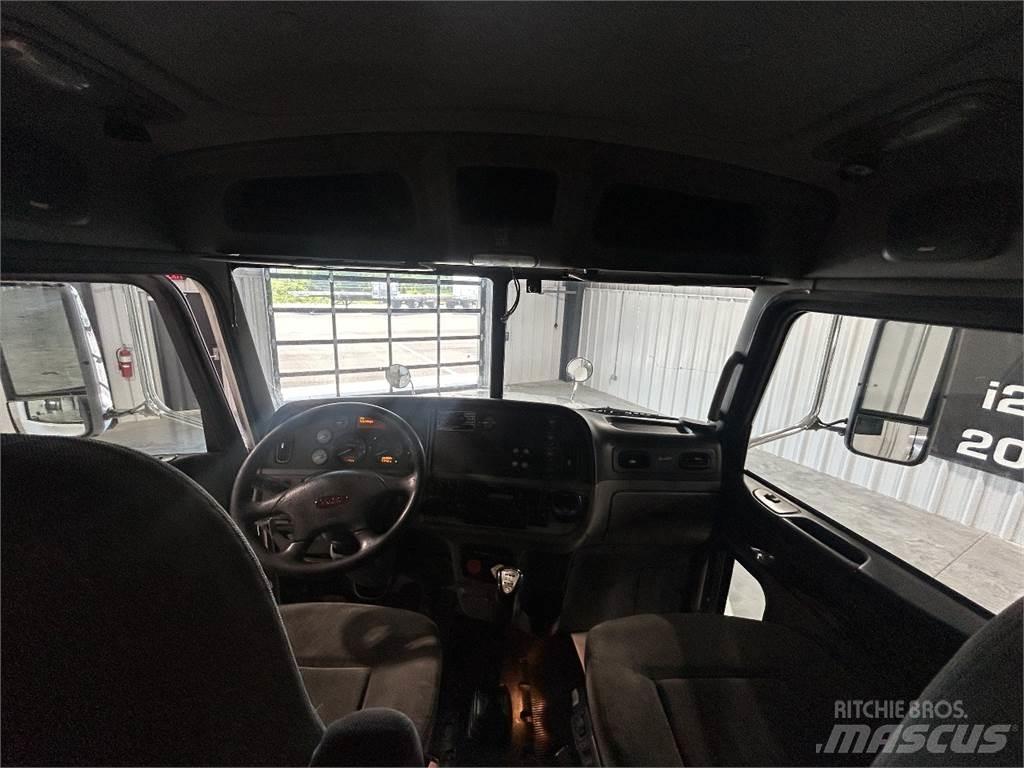 Peterbilt 386 曳引機組件