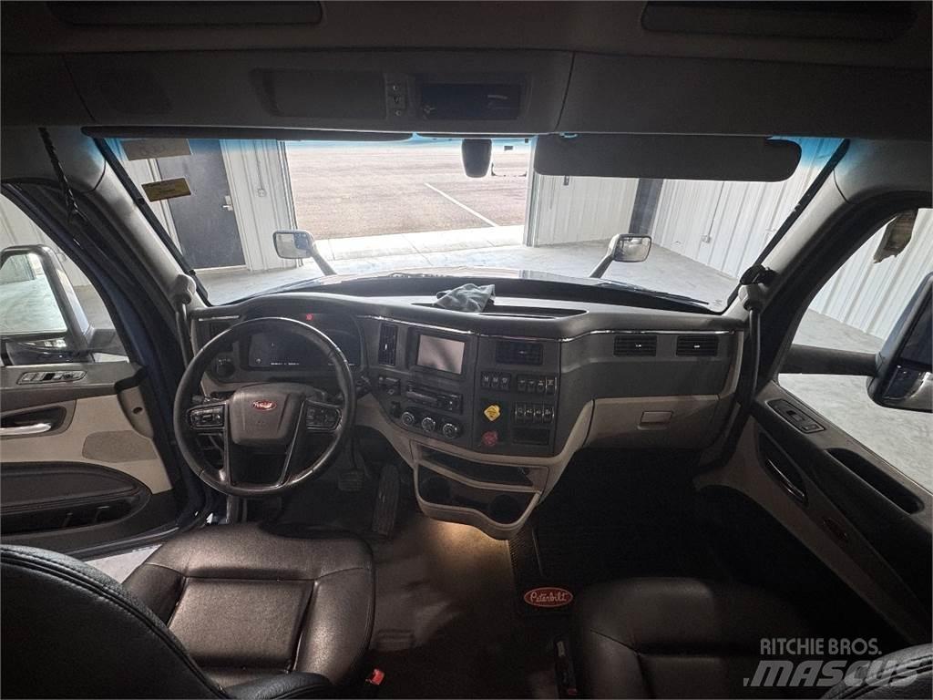 Peterbilt 579 曳引機組件