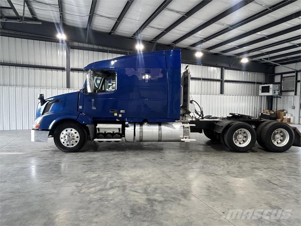 Volvo VNL630 曳引機組件