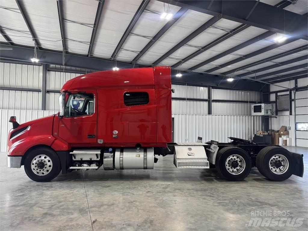 Volvo VNL64T740 曳引機組件