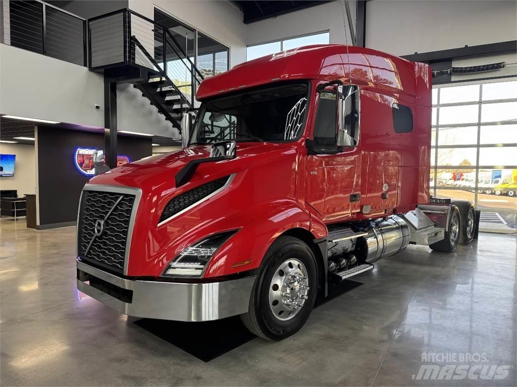 Volvo VNL64T740 曳引機組件