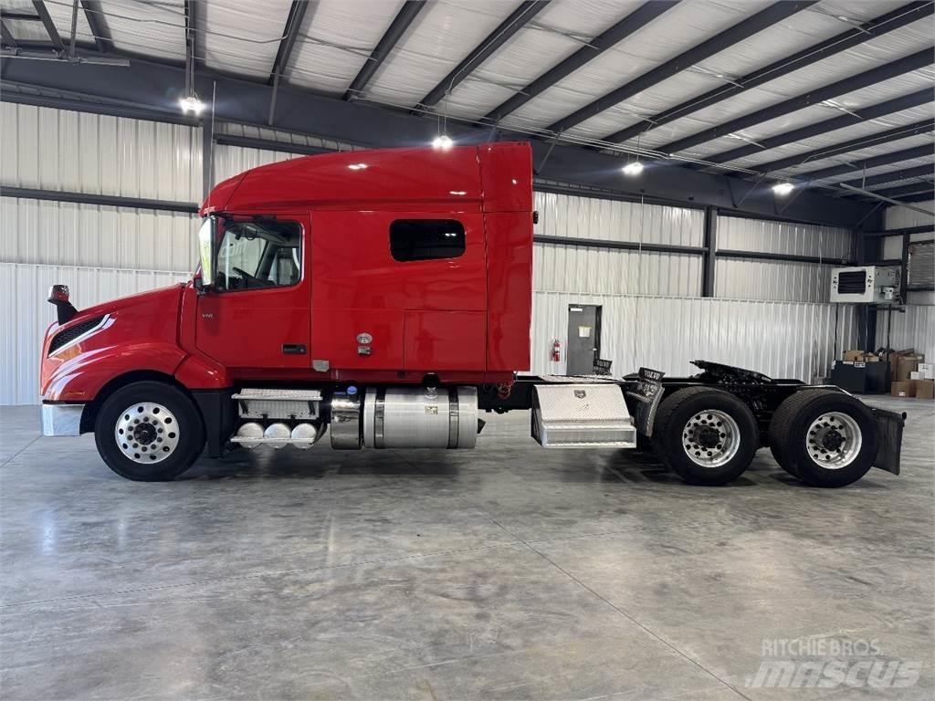 Volvo VNL64T740 曳引機組件