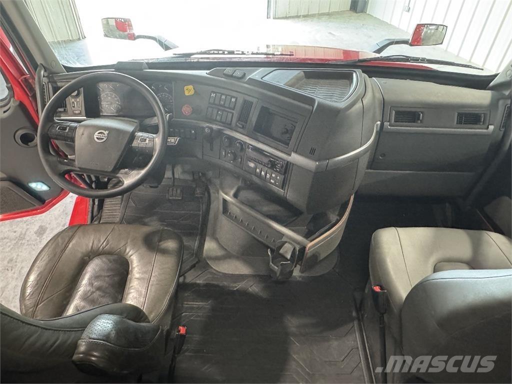 Volvo VNL64T740 曳引機組件