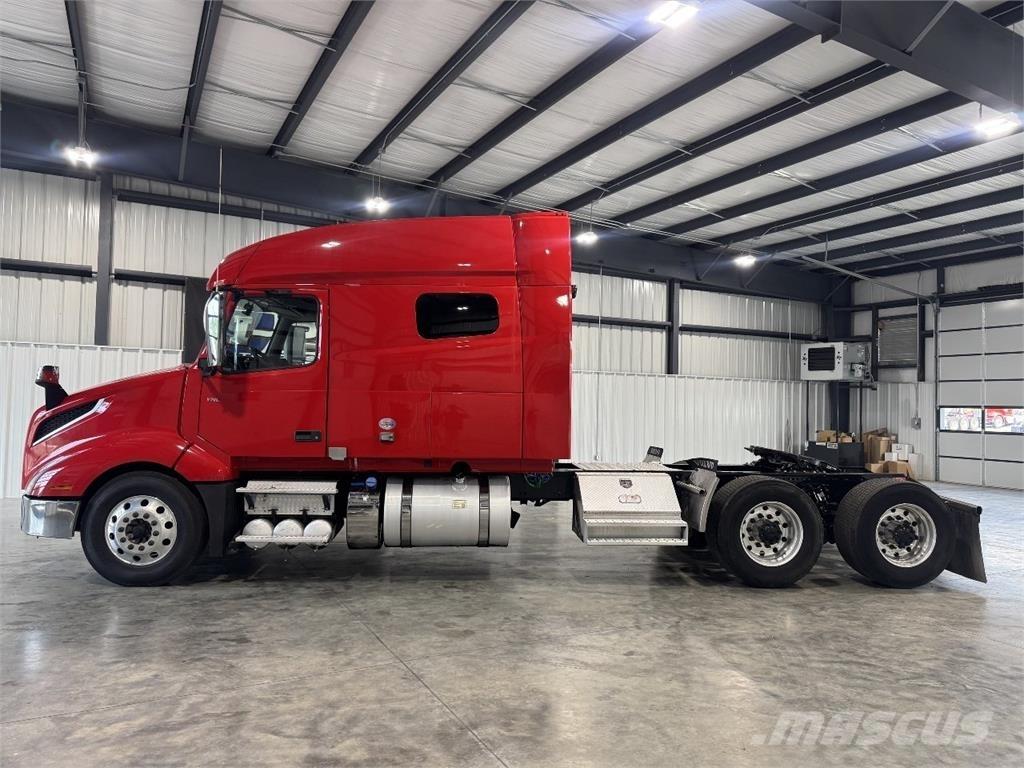 Volvo VNL64T740 曳引機組件
