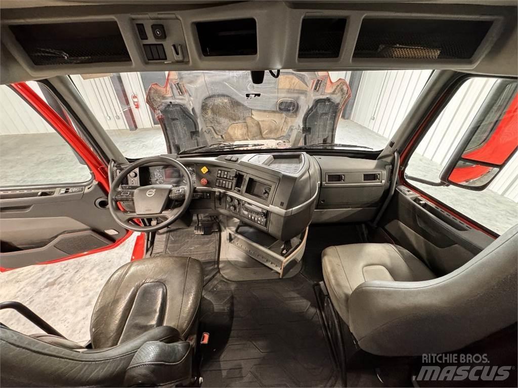 Volvo VNL64T740 曳引機組件
