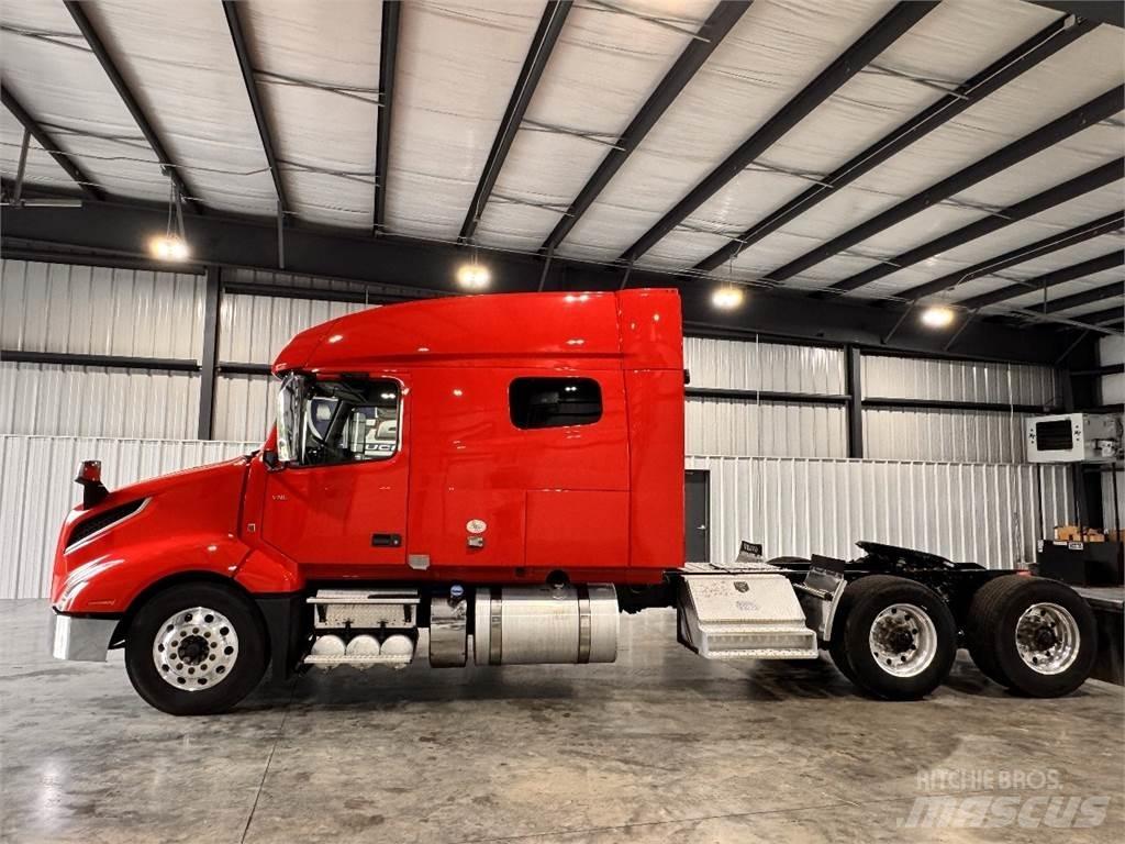 Volvo VNL64T740 曳引機組件
