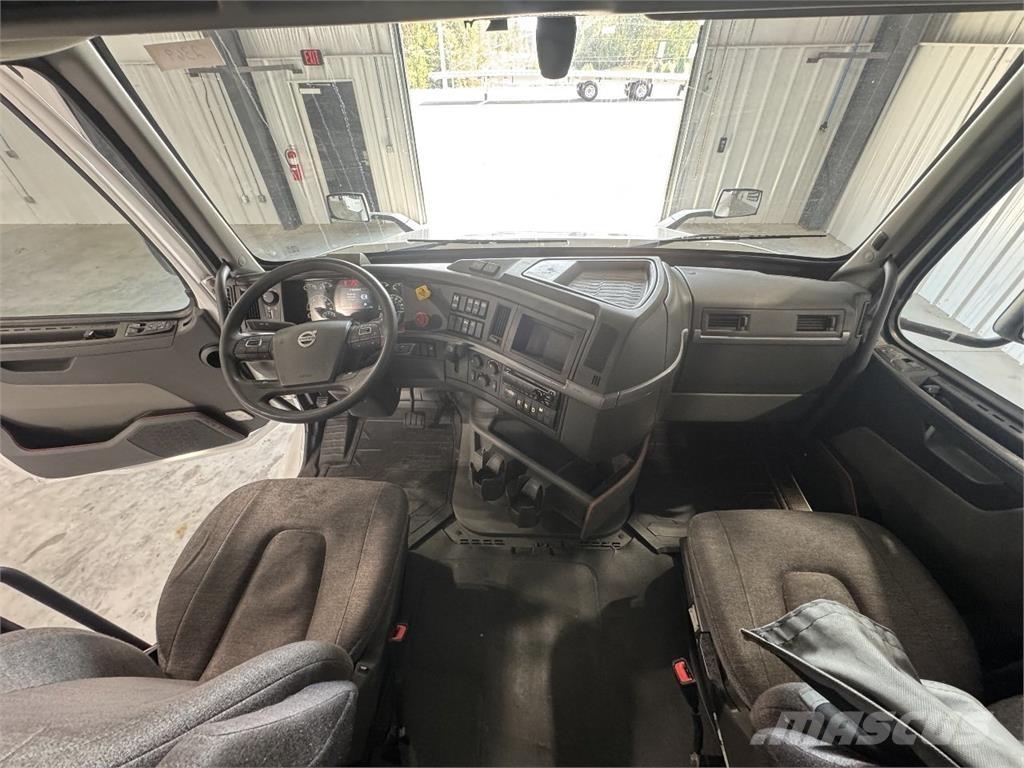 Volvo VNL760 曳引機組件