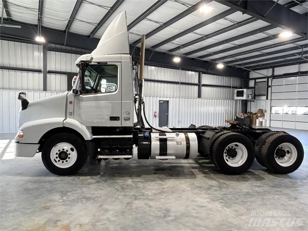 Volvo VNM 曳引機組件
