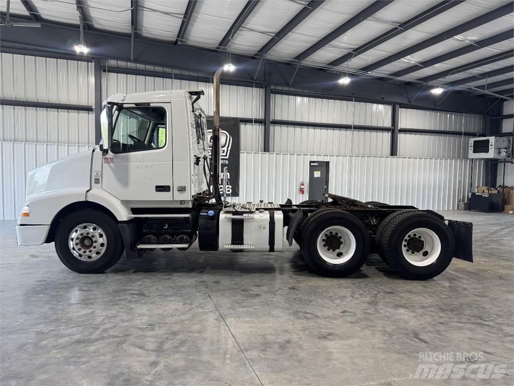 Volvo VNM 曳引機組件