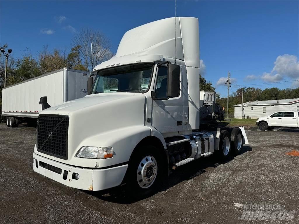 Volvo VNM64T200 曳引機組件