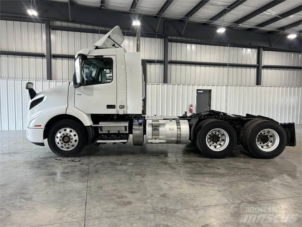 Volvo VNR64T300 曳引機組件