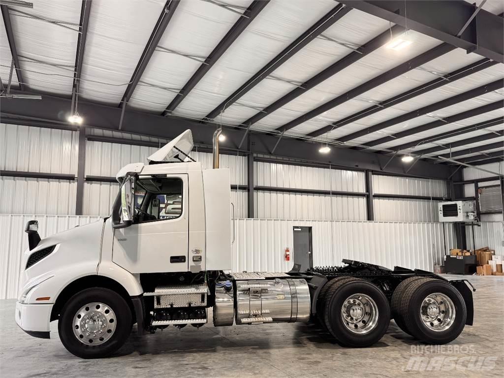 Volvo VNR64T300 曳引機組件
