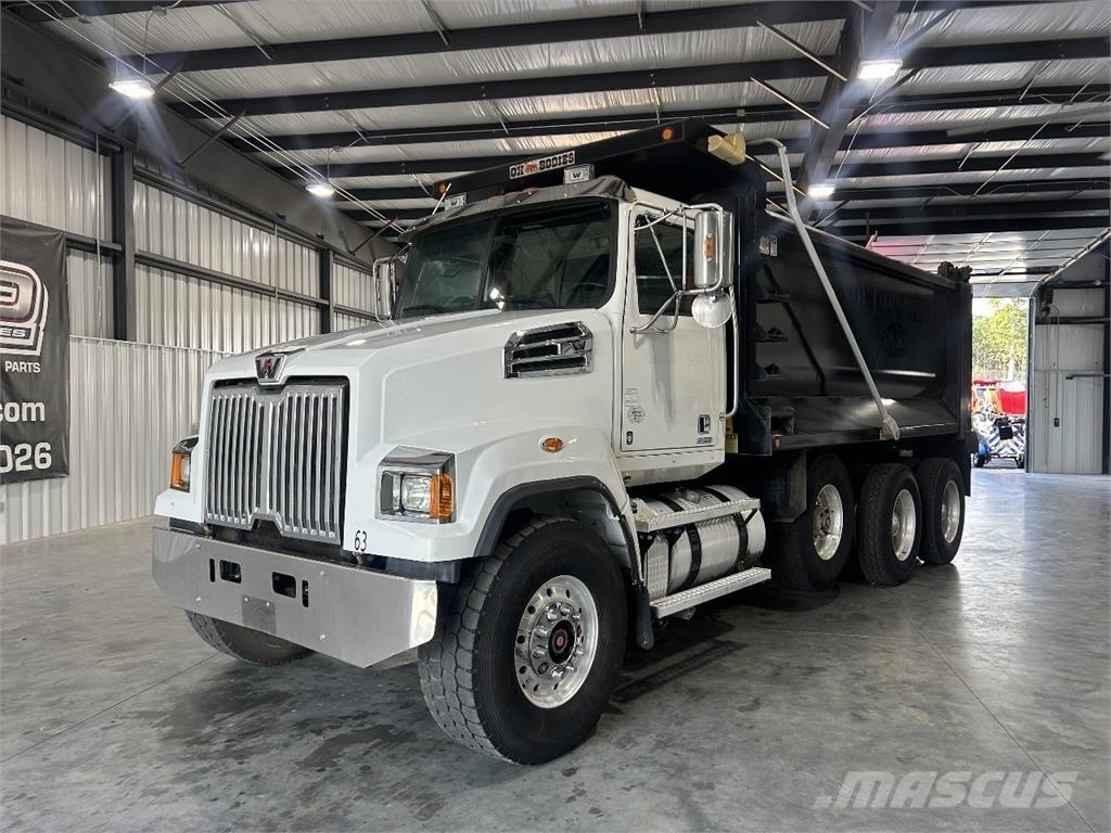 Western Star 4700SF 傾卸式卡車