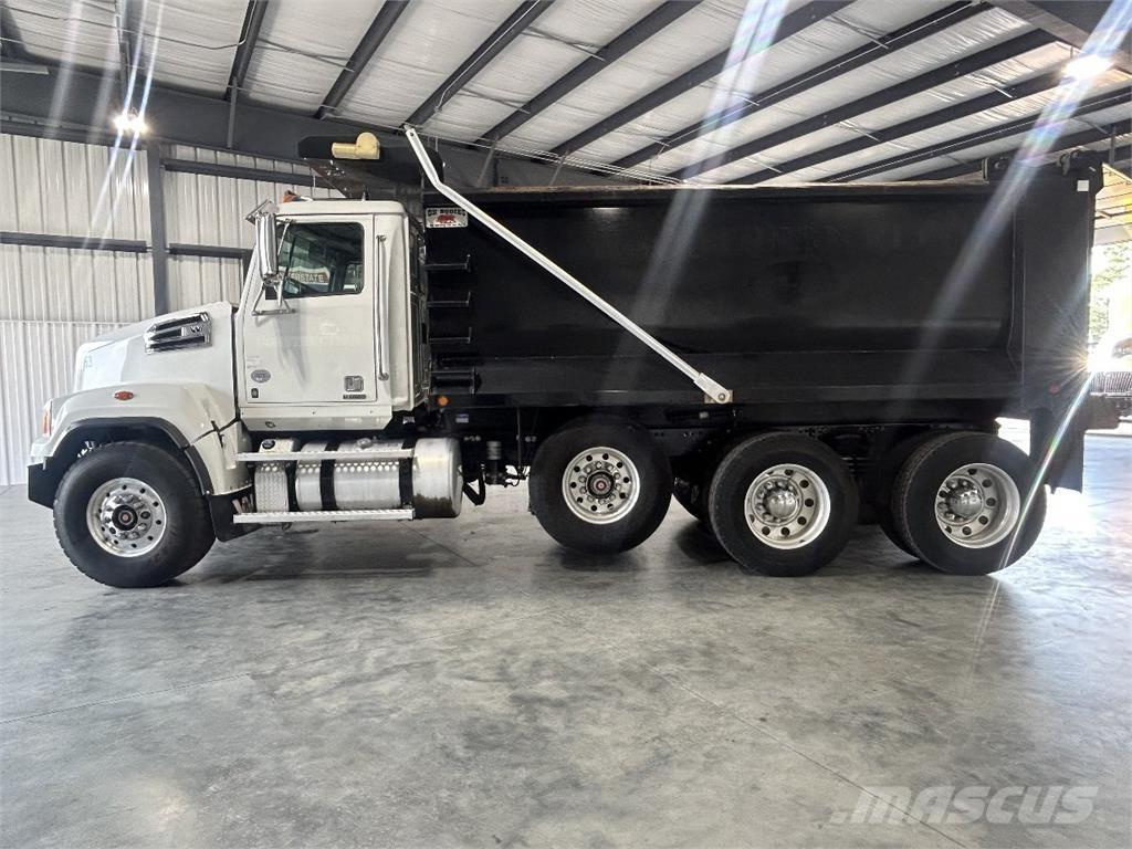 Western Star 4700SF 傾卸式卡車