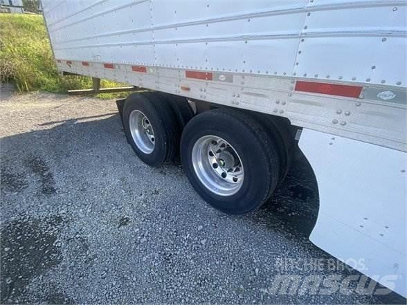 Utility 3000R REEFER 溫控拖車
