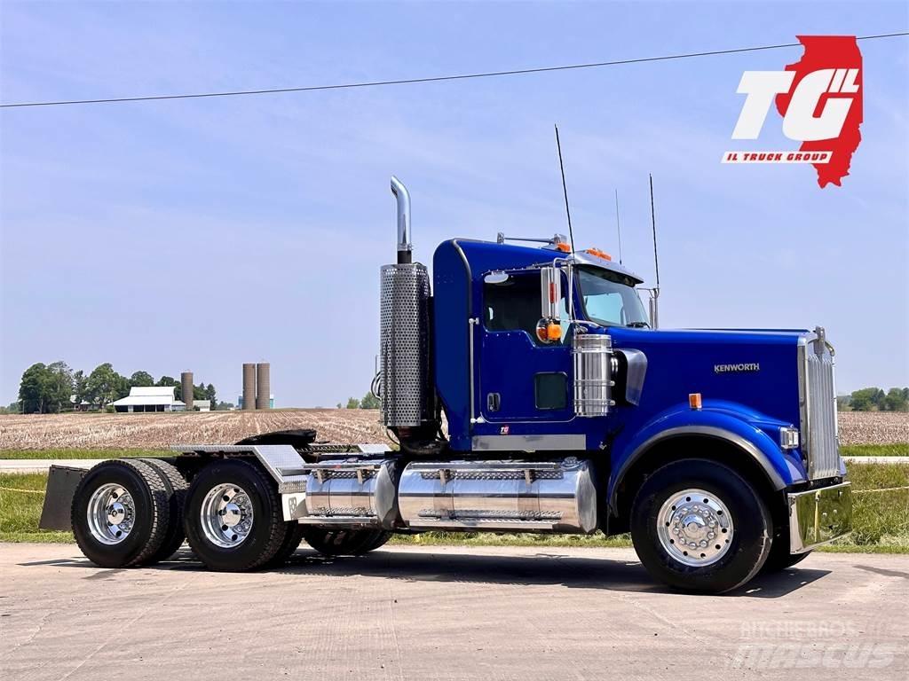 Kenworth W900 曳引機組件