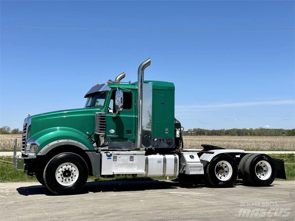 Mack Titan TD713 曳引機組件