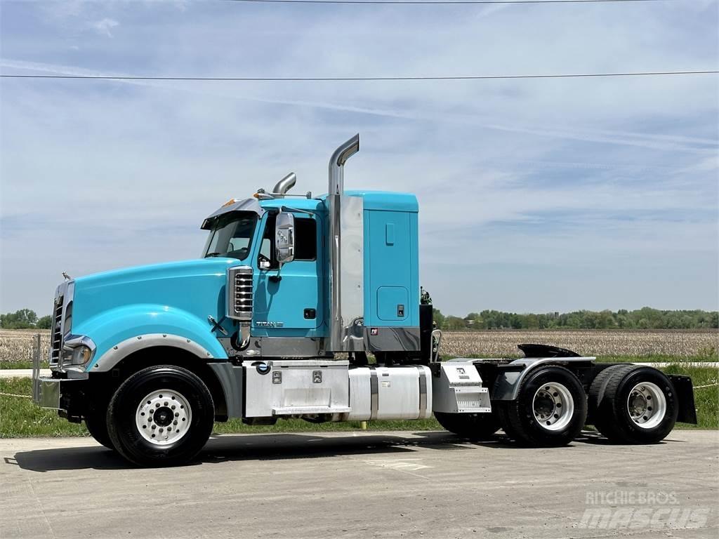 Mack Titan TD713 曳引機組件