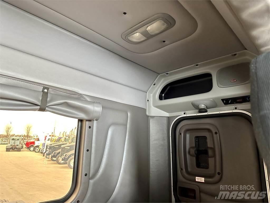 Peterbilt 389 曳引機組件