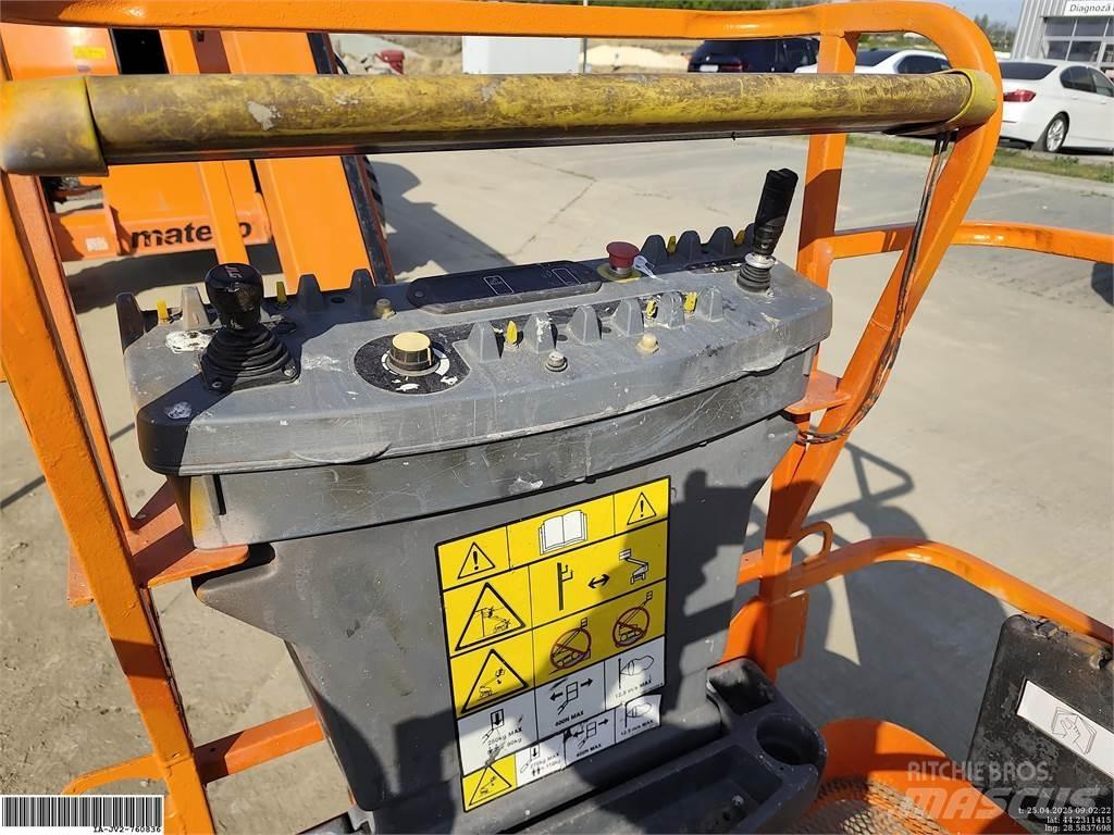 JLG 460SJ 曲臂高空作業車
