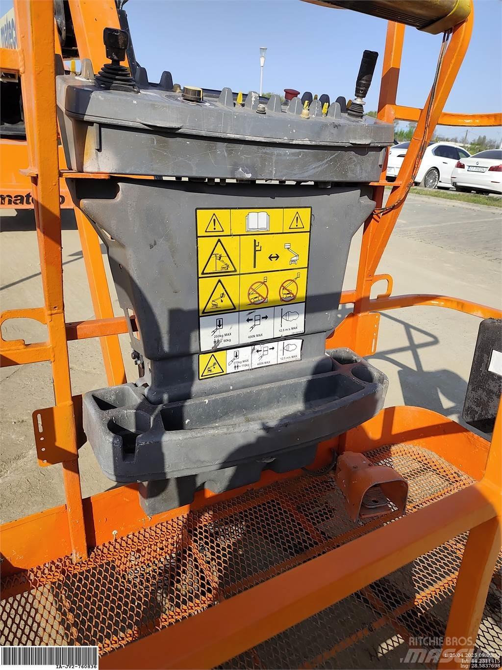JLG 460SJ 曲臂高空作業車