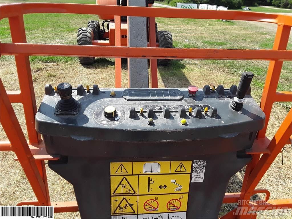 JLG 660SJ 曲臂高空作業車