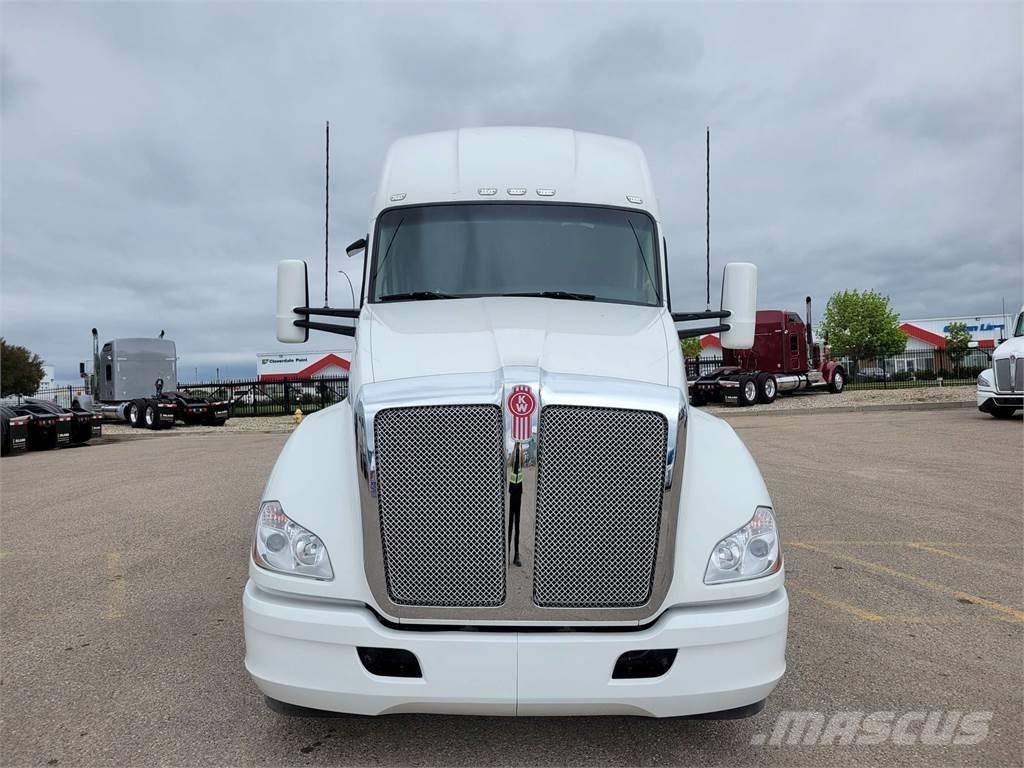 Kenworth T680 曳引機組件
