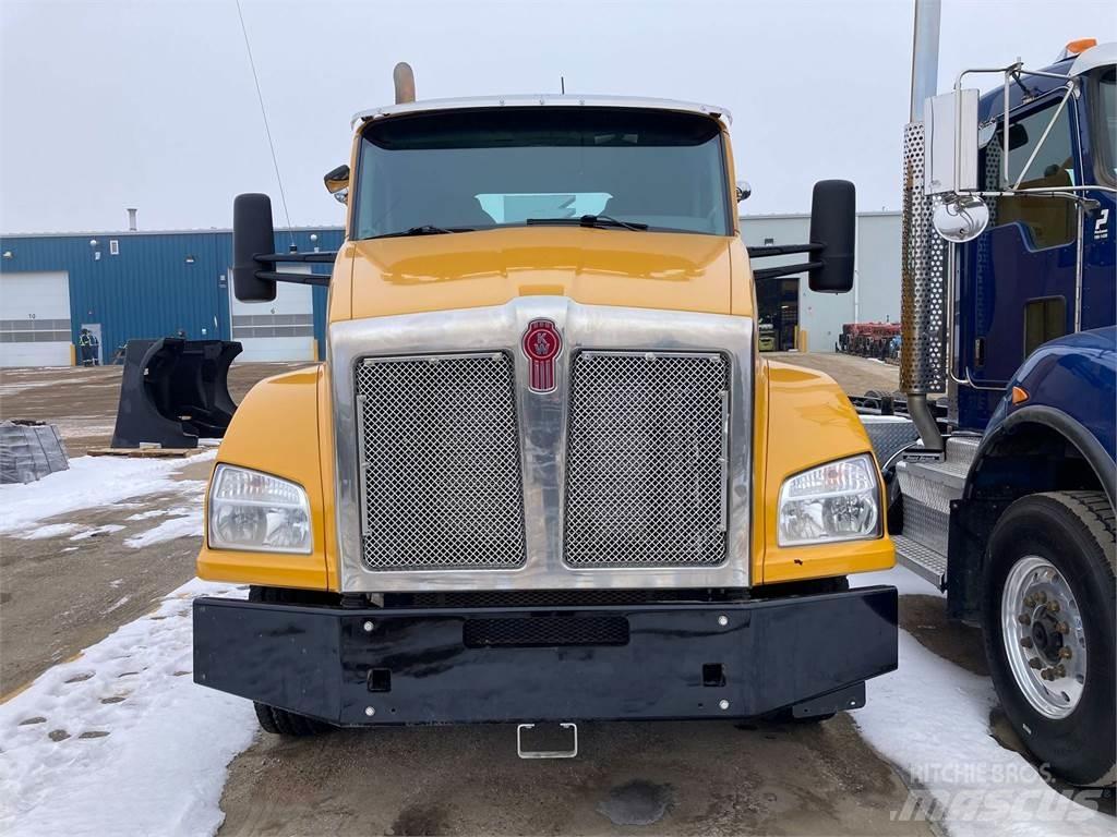 Kenworth T880 曳引機組件