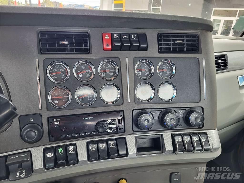 Kenworth T880 曳引機組件