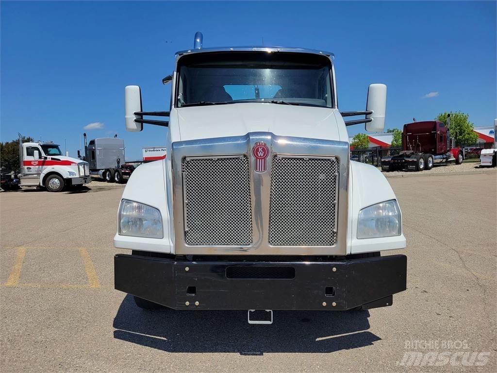 Kenworth T880 商用底盤車
