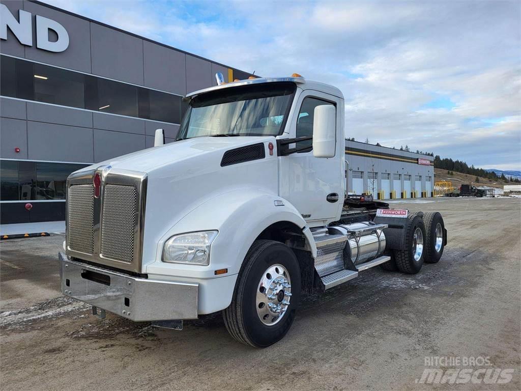Kenworth T880 曳引機組件