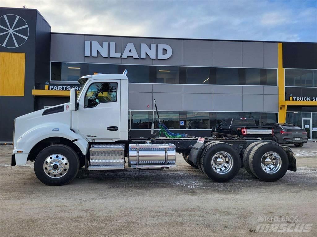 Kenworth T880 曳引機組件
