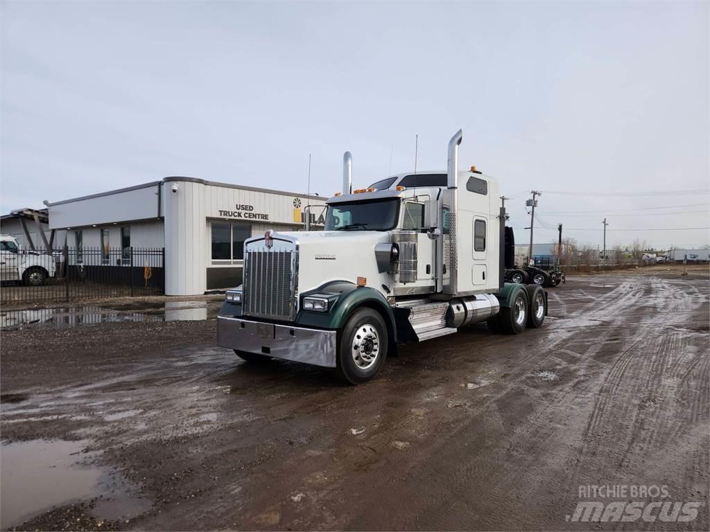 Kenworth W900L 曳引機組件
