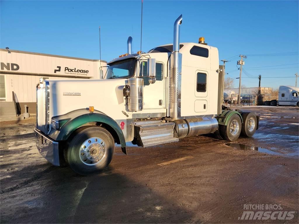 Kenworth W900L 曳引機組件