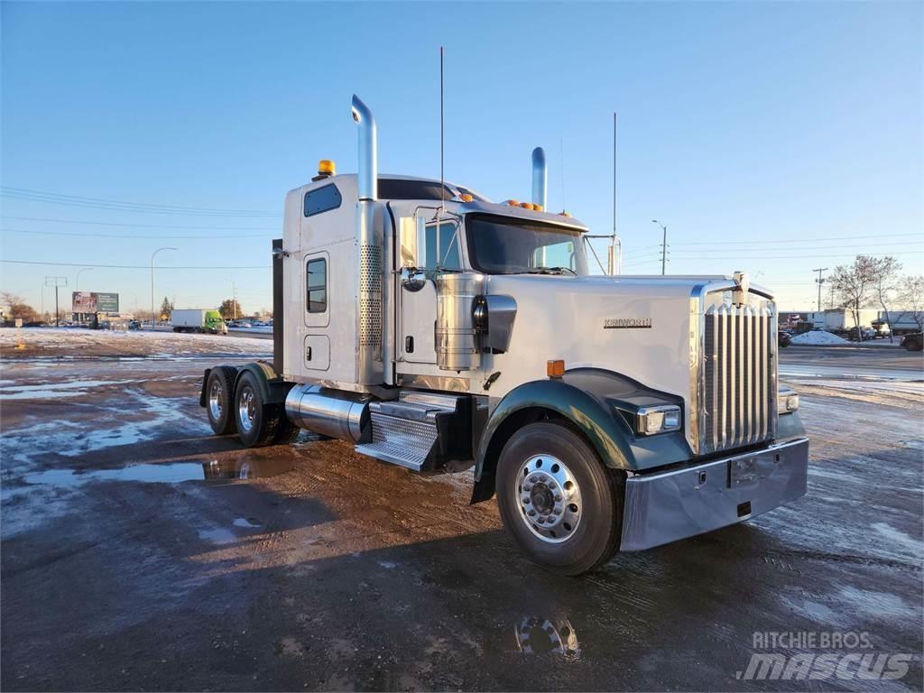 Kenworth W900L 曳引機組件