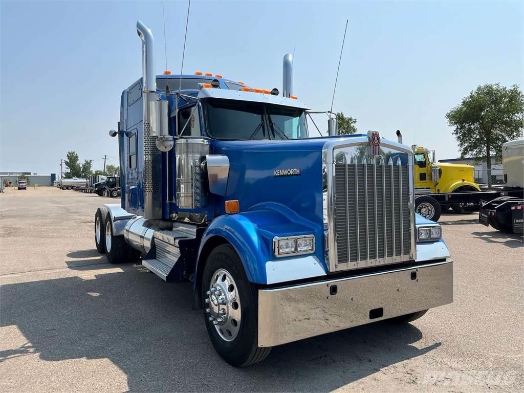 Kenworth W900L 曳引機組件