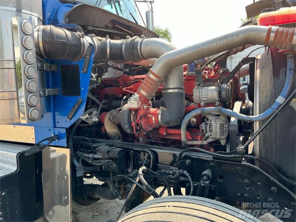 Kenworth W900L 曳引機組件