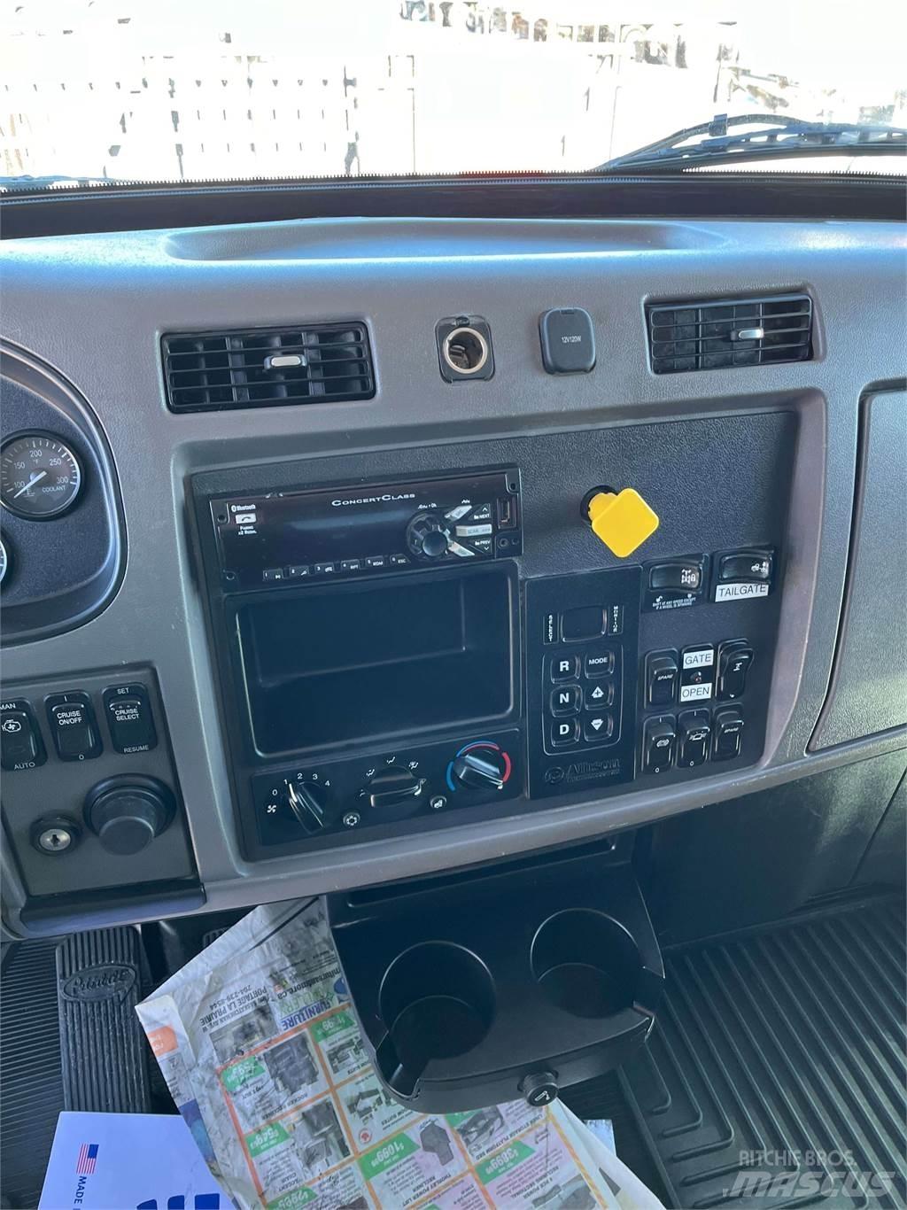Peterbilt 348 傾卸式卡車