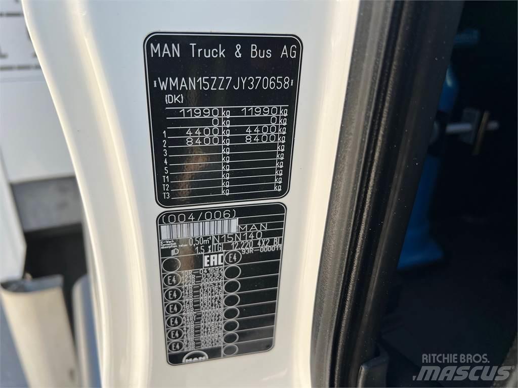 MAN TGL 12.220 貨箱式卡車