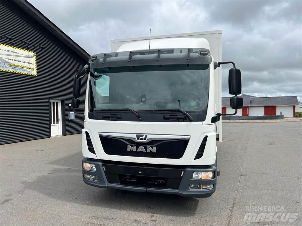 MAN TGL 12.220 貨箱式卡車