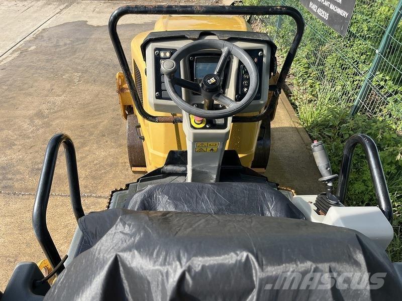 CAT CB24B Roller 雙輪滾壓機